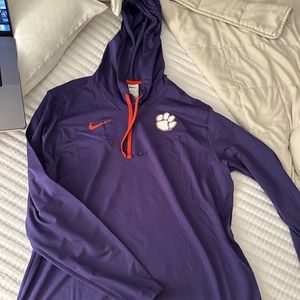 Clemson Men’s Nike pullover